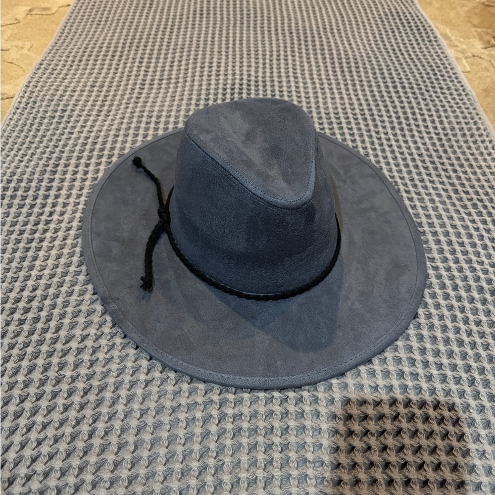 Classic Wide-Brim Charlie 1 Horse Style Felt Hat in Charcoal Gray